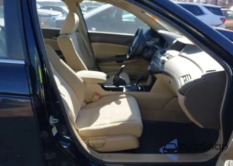 2008 Honda Accord 2.4 Lx-P z USA, uszkodzony, nr VIN 1HGCP26498A006742